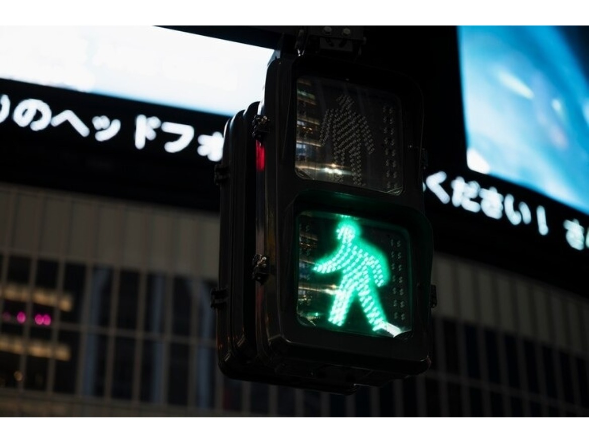 traffic light with walk sign